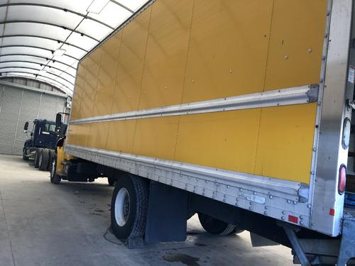 Freightliner M2 106