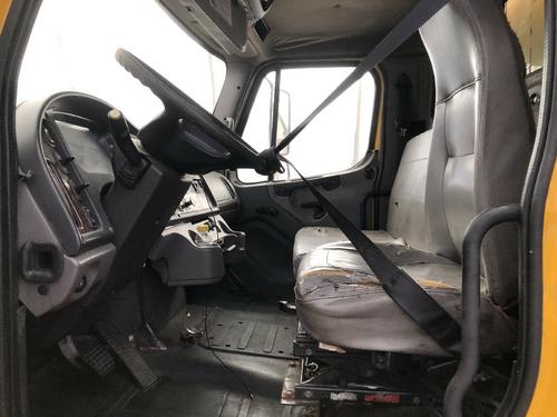 Freightliner M2 106