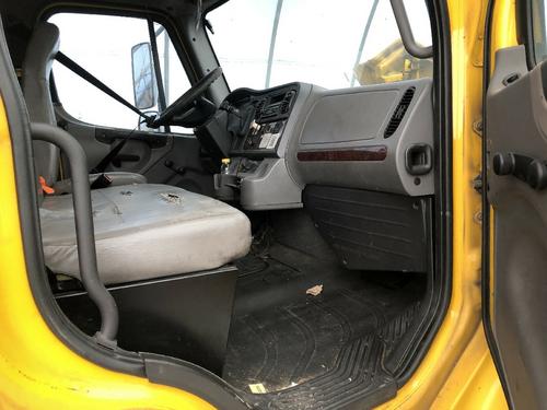 Freightliner M2 106