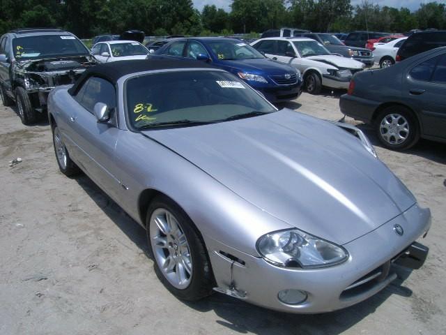 JAGUAR XK8