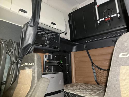 Freightliner CASCADIA