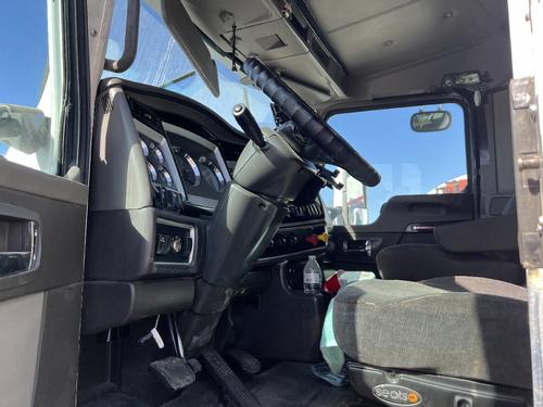 Kenworth T600