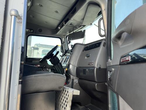 Kenworth T600