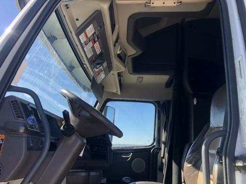 Volvo VNL