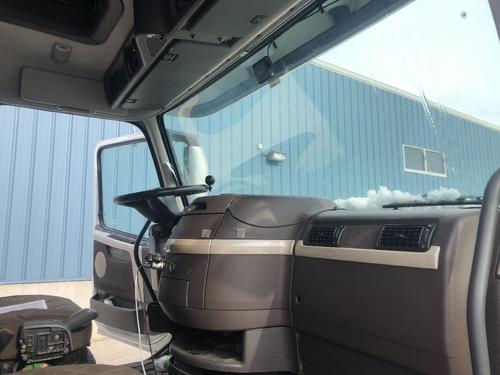 Volvo VNL
