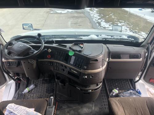Volvo VNL
