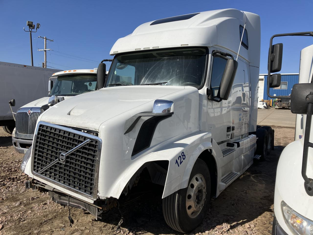 Volvo VNL