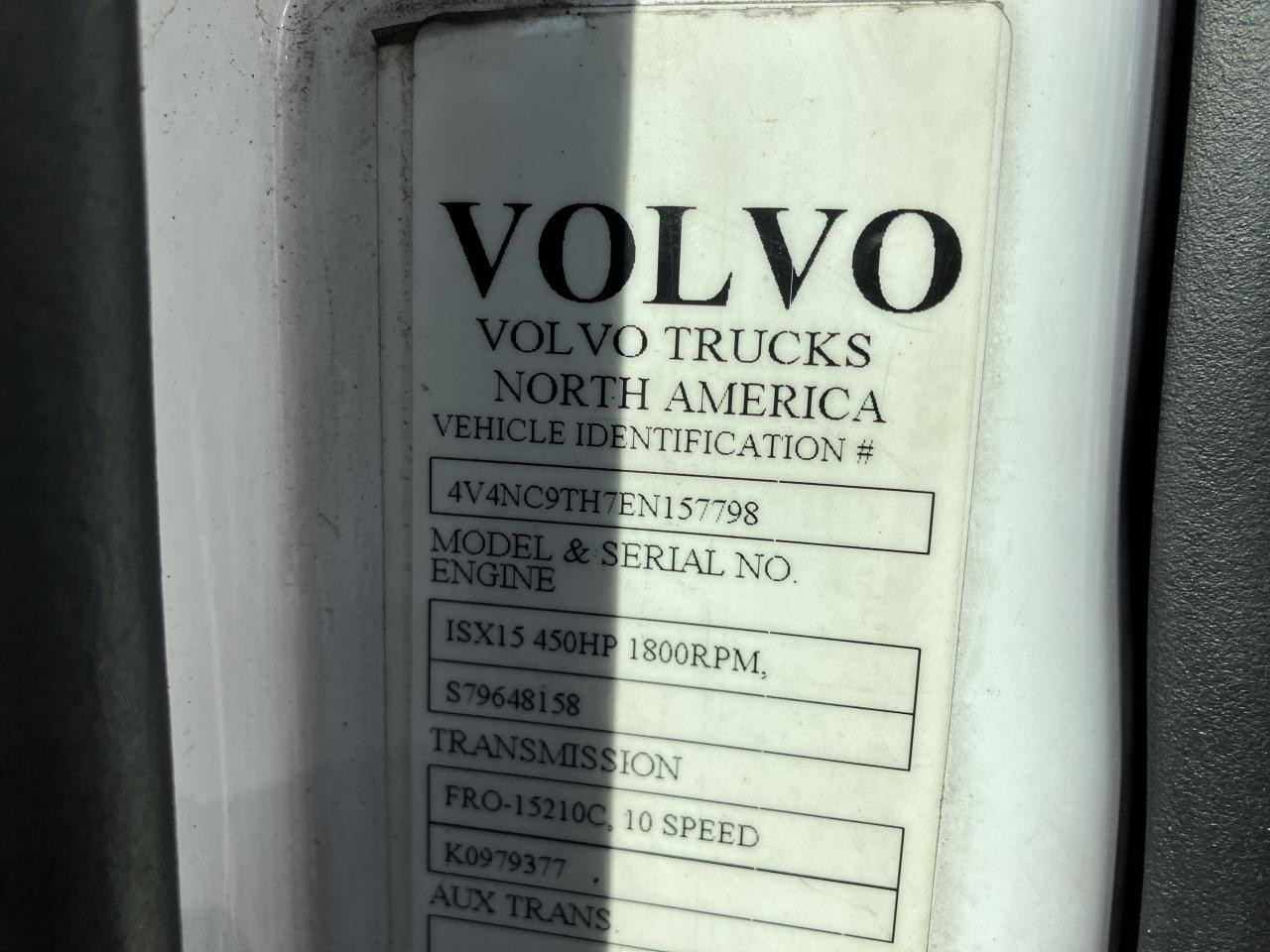 Volvo VNL