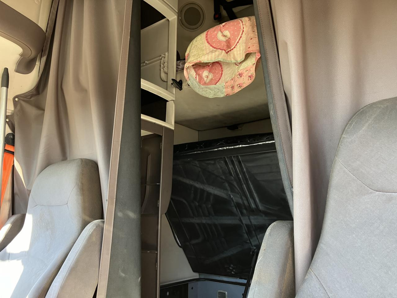 Volvo VNL