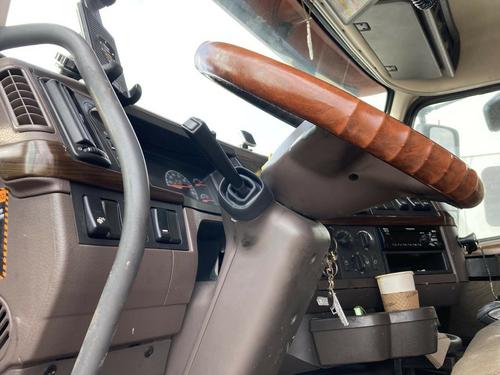 Volvo VNL
