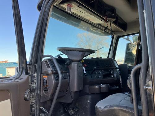 Volvo VNL