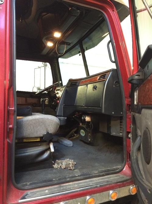 WESTERN STAR TRUCKS 4900