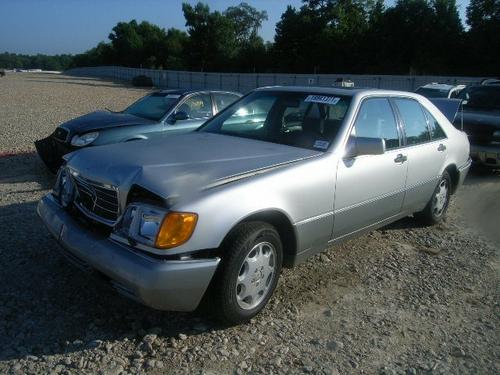 MERCEDES-BENZ MERCEDES 300E