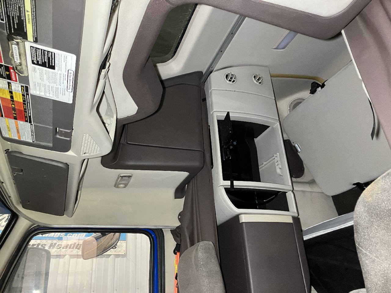 Volvo VNL