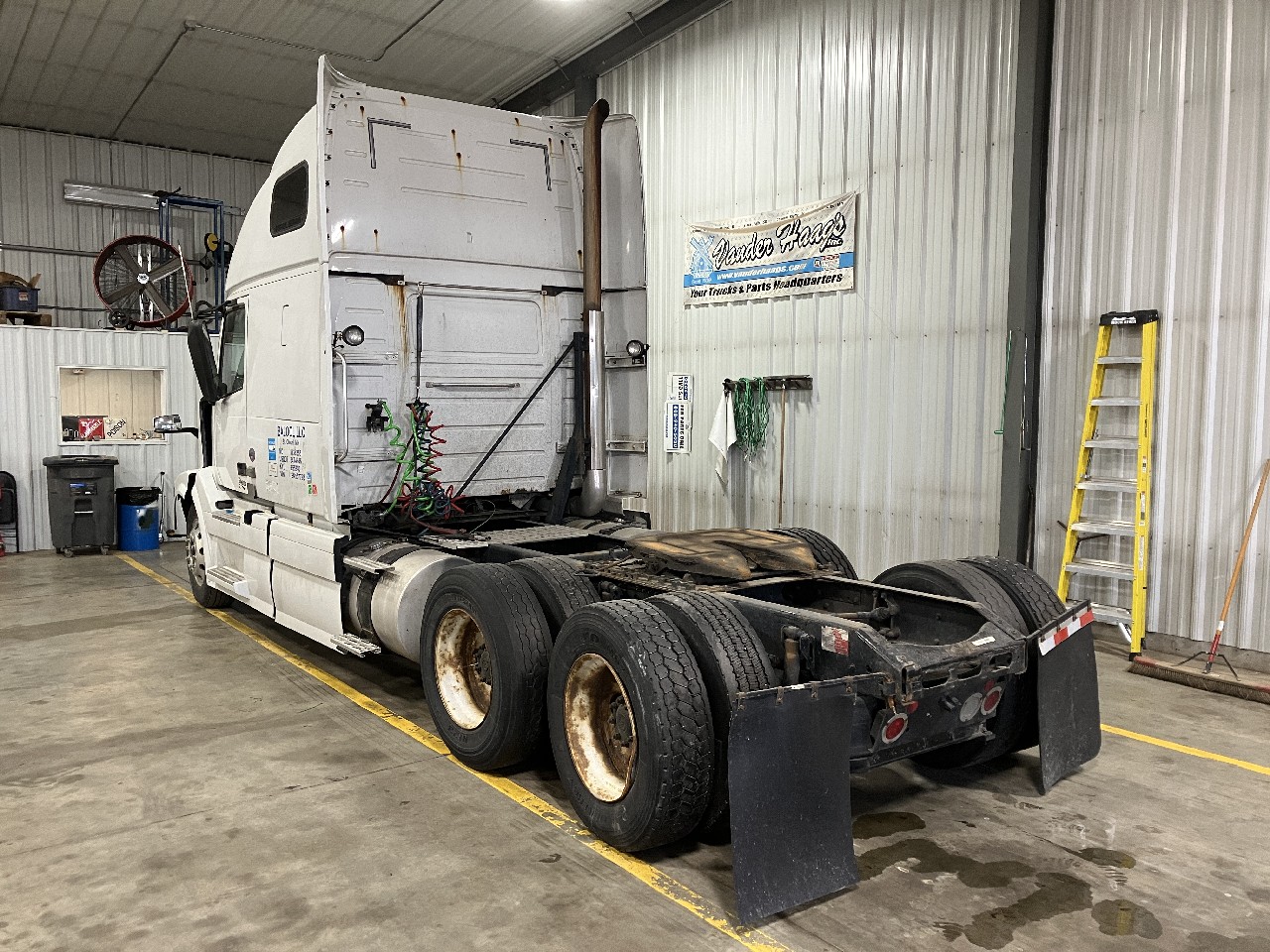 Volvo VNL