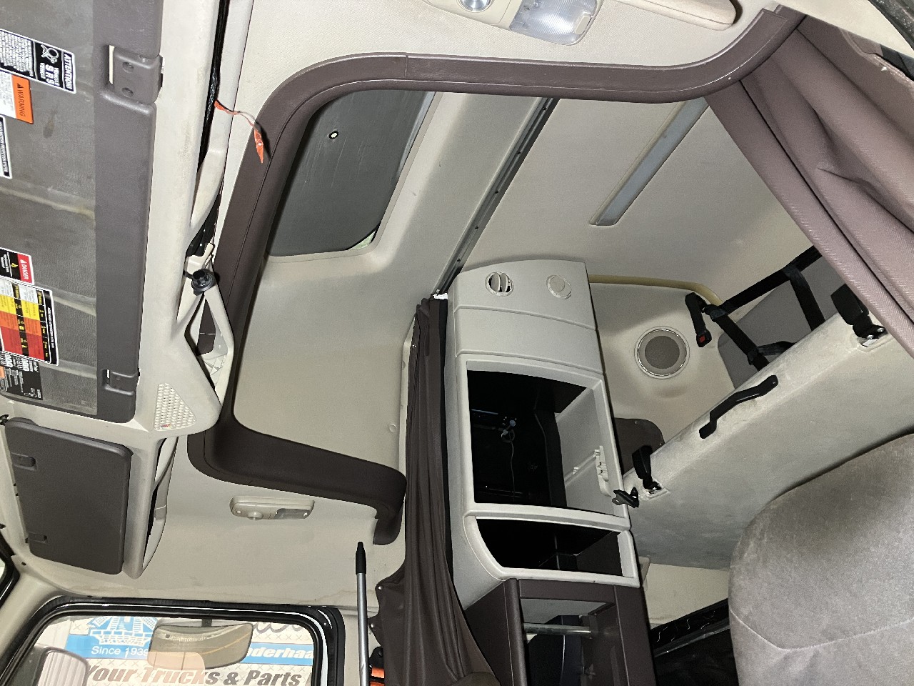 Volvo VNL