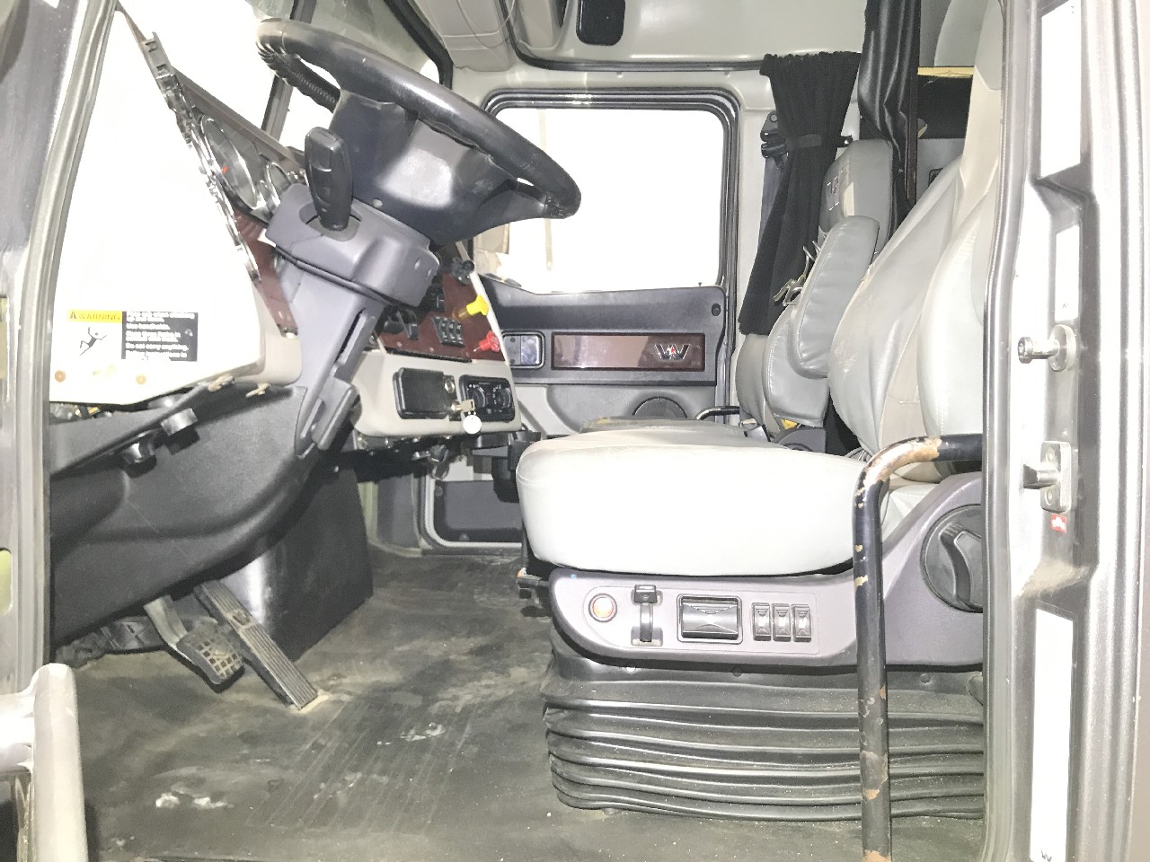 Western Star Trucks 5700