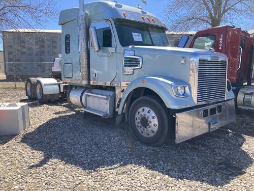 Freightliner 122SD