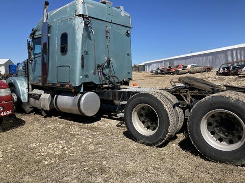 Freightliner 122SD