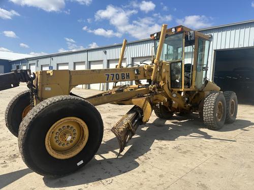 John Deere 770BH