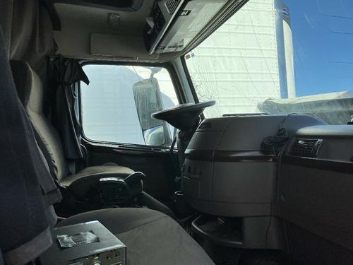 Volvo VNL
