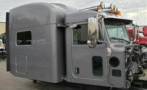 PETERBILT 389