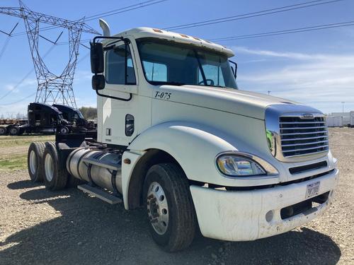 Freightliner COLUMBIA 120