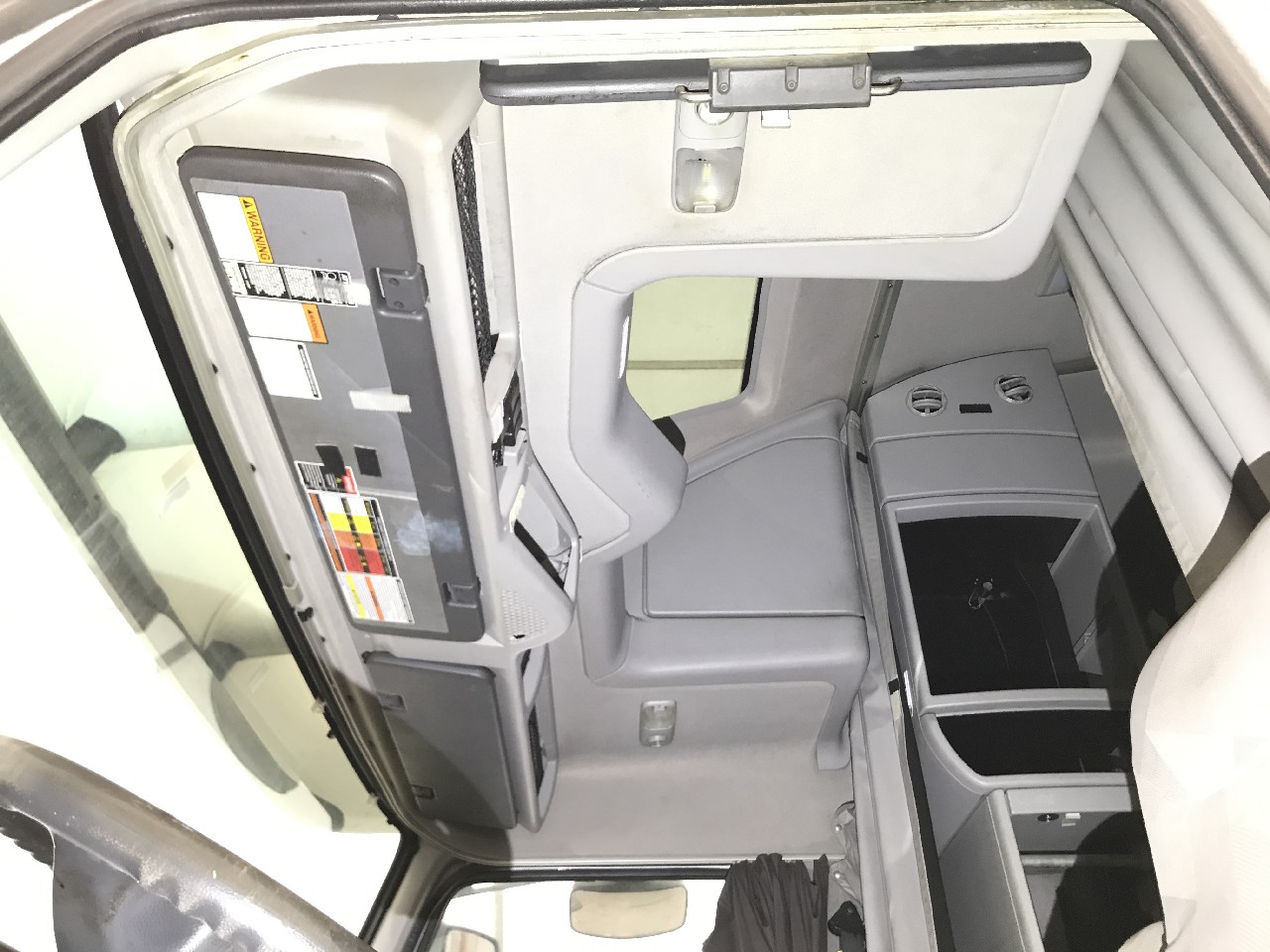 Volvo VNL