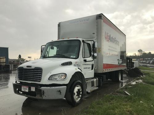 Freightliner M2 106