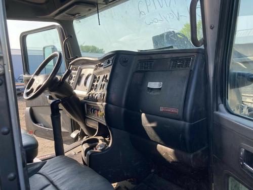 Kenworth T600