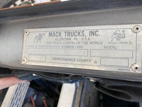 Mack CH