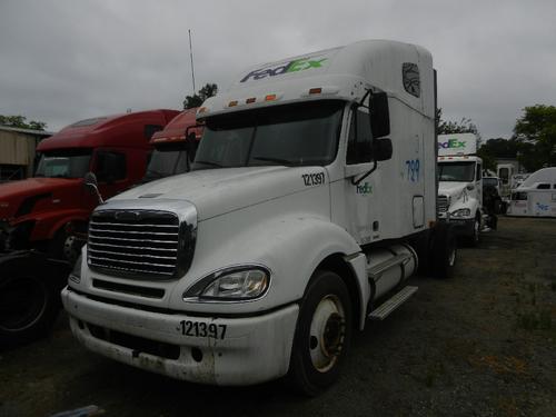 FREIGHTLINER COLUMBIA 120