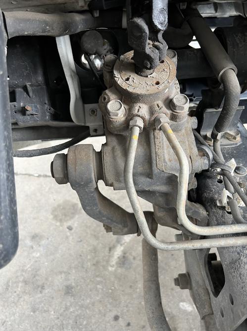 ISUZU NPR Steering Gear / Rack