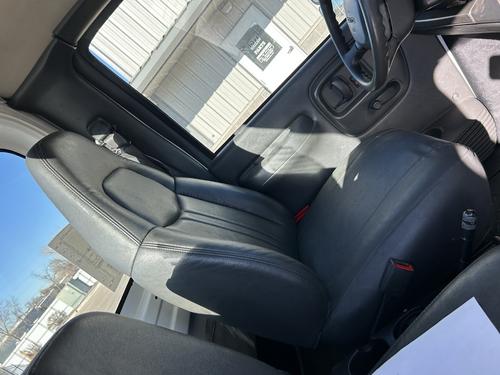 GMC C5500 Seat, Front