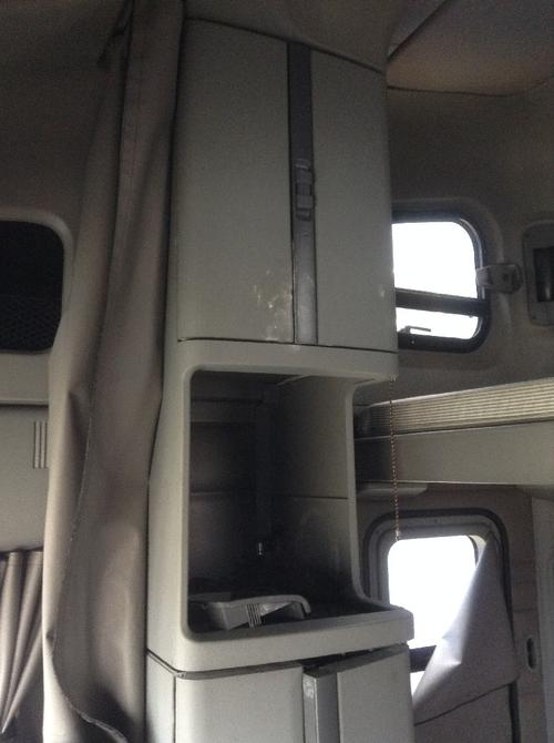FREIGHTLINER COLUMBIA 120