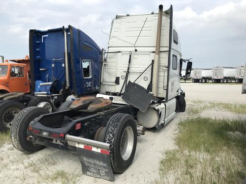 Volvo VNL