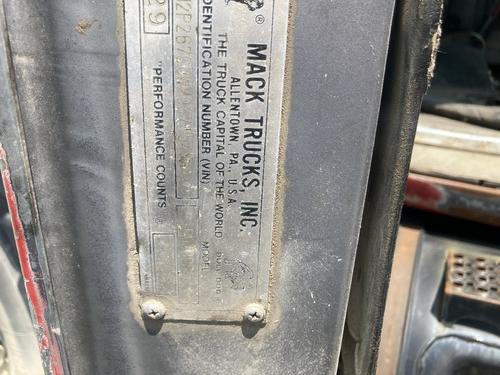 Mack RD600