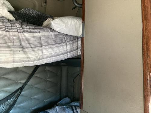 Freightliner CASCADIA