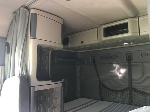 Freightliner CASCADIA