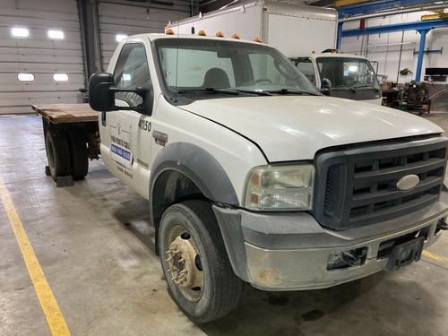 Ford FORD F550SD PICKUP