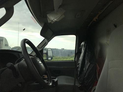 Ford E350 CUBE VAN