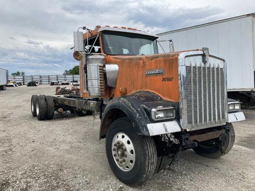 Kenworth W900L