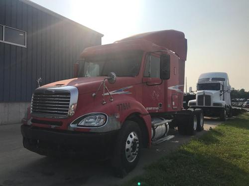 Freightliner COLUMBIA 120