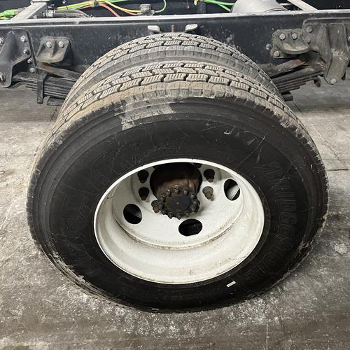 CHEVROLET T6 Tire and Rim