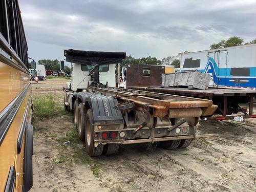 Mack GU800