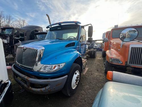 INTERNATIONAL 4400 LP