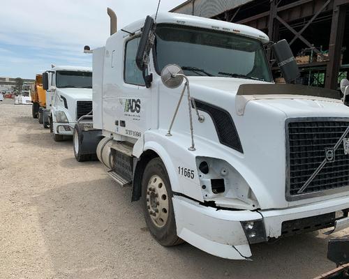 VOLVO VNL