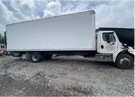 FREIGHTLINER M2 106