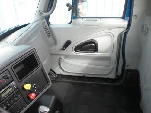 INTERNATIONAL 8600