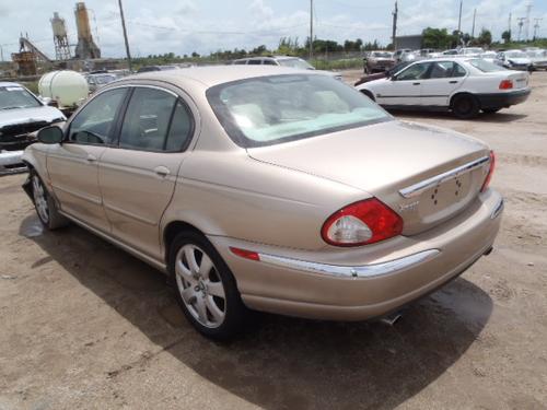 JAGUAR X TYPE